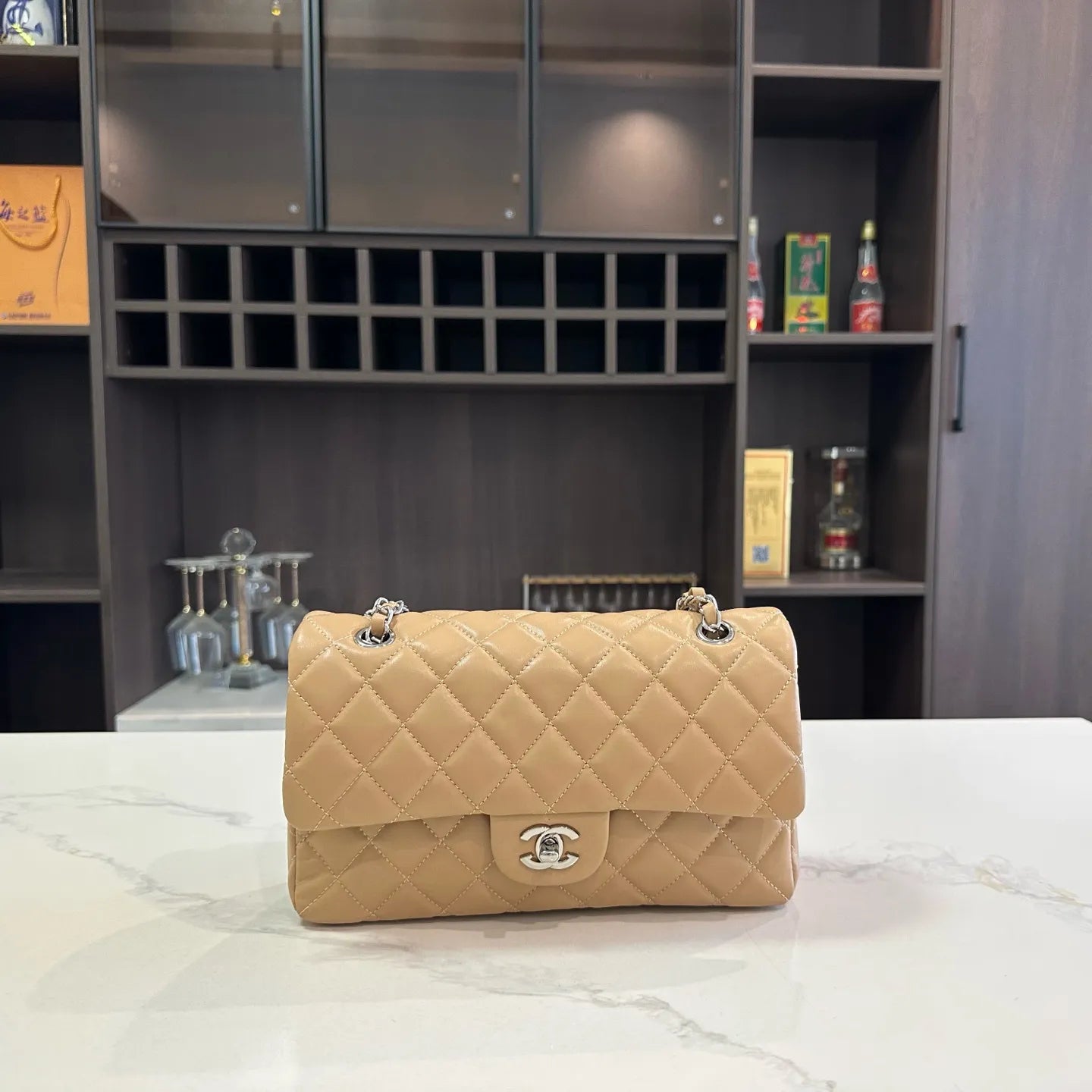 Women’s Luxury Handbag High-Quality Leather Classic Chain Quilted Bag