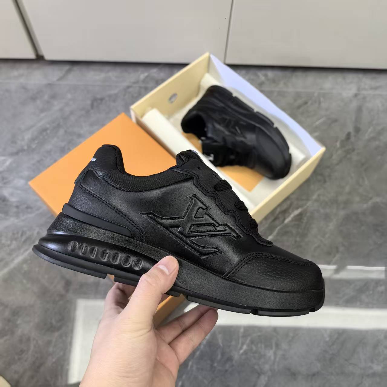 Luxury Lou Paris Classic Trainers Black Shoes Sneakers