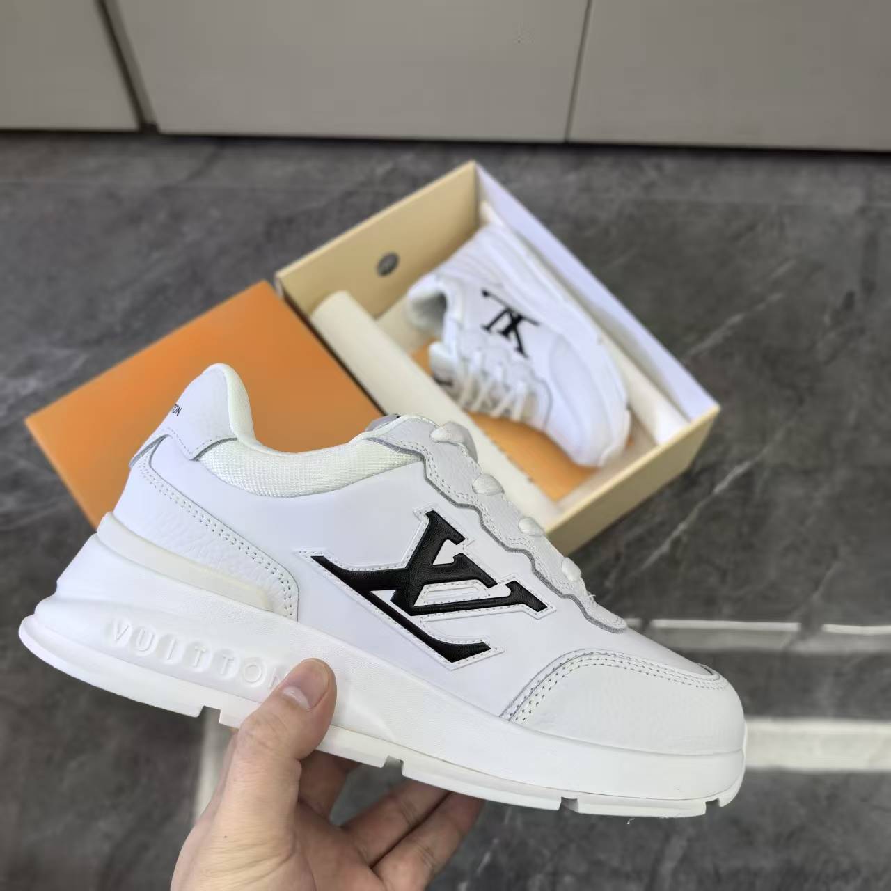 Luxury Lou Paris Classic Trainers White Black Shoes Sneakers