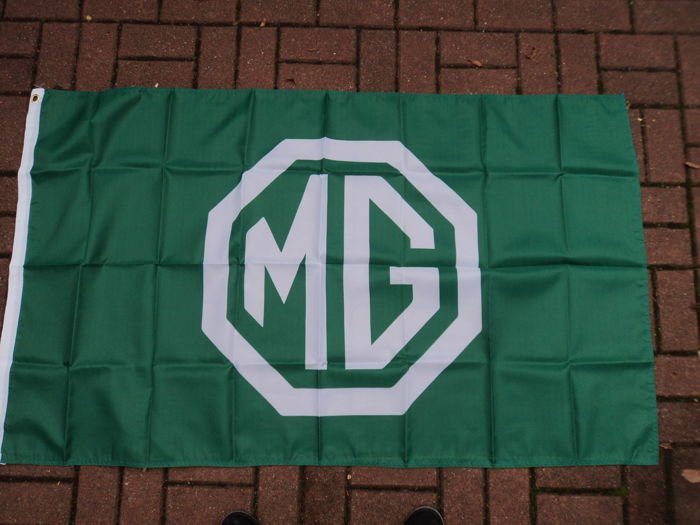 MG Flag Green 3X5 Ft Polyester Banner USA 90x150cm