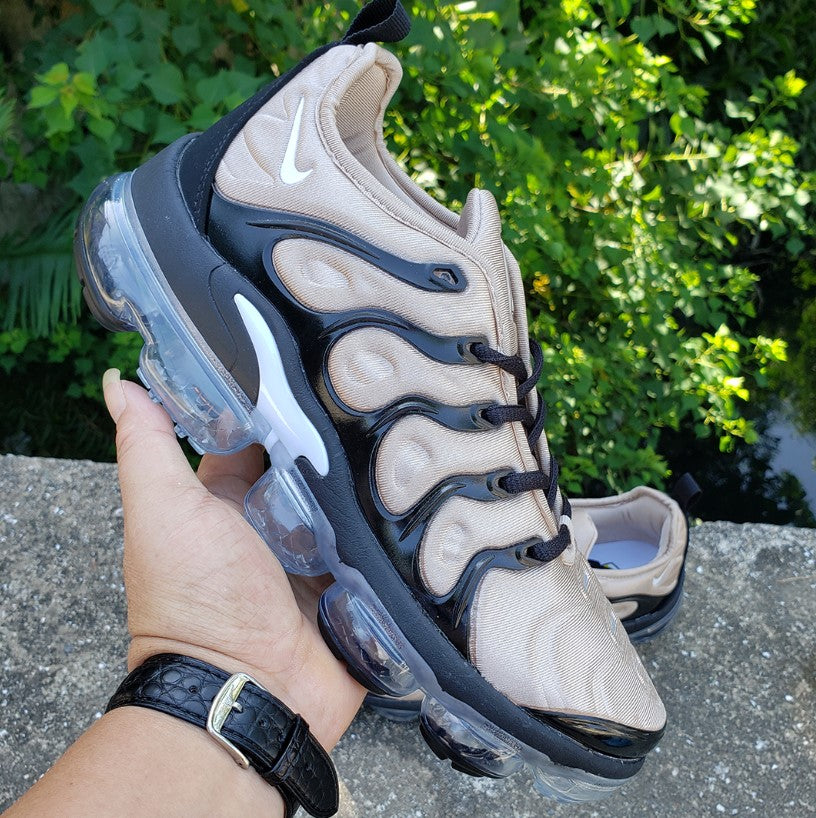 Air VaporMax Plus Black Beige Shoes Sneakers