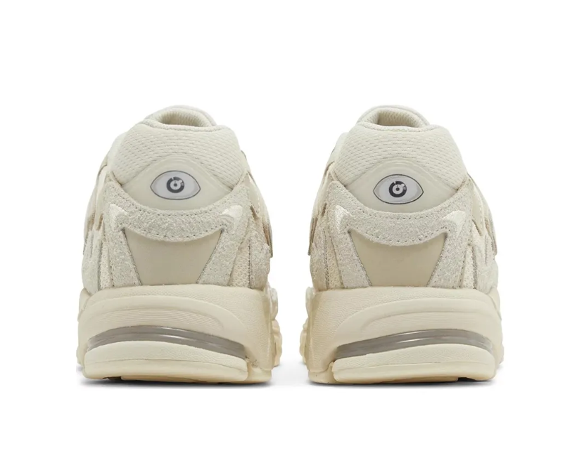 Response CL Bad Bunny Wonder White Shoes Sneakers