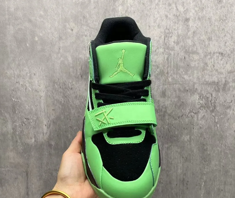 Travis Scott x Jumpman Jack Green Spark Shoes Sneakers