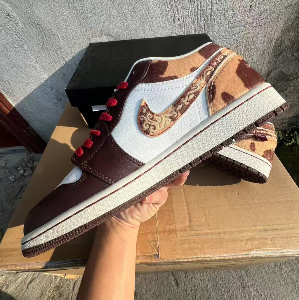 Air Jordan 1 Low SE Year of the Horse Shoes Sneakers