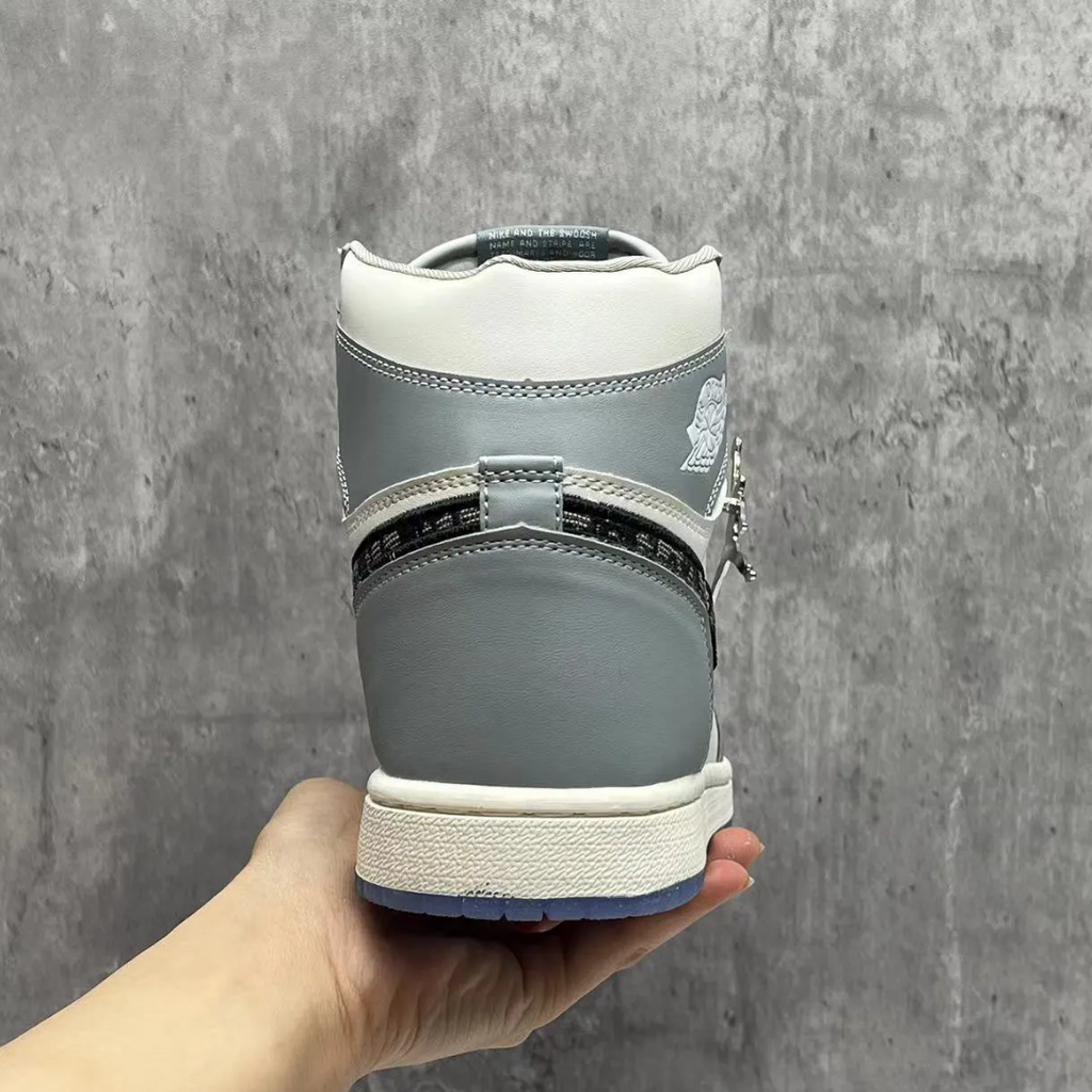 Air Jordan 1 Retro High Dior Shoes Sneakers