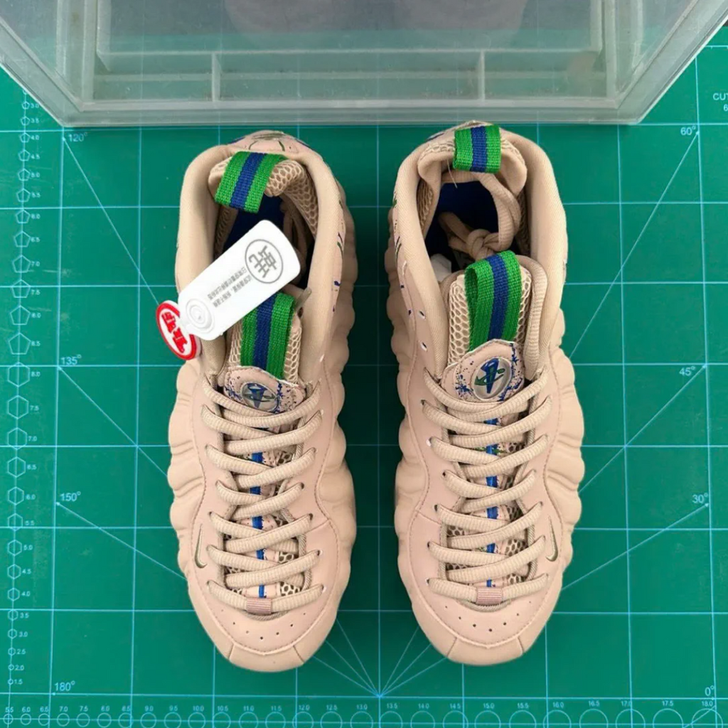 Air Foamposite One Particle Beige Shoes Sneakers