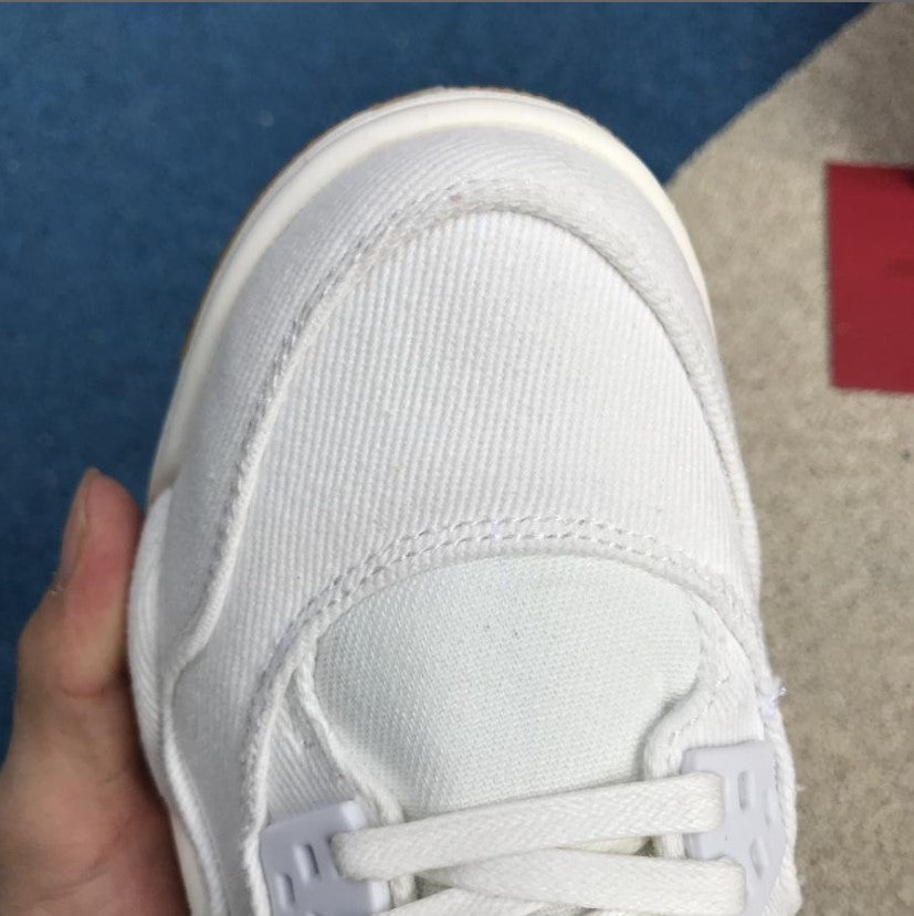 Air Jordan 4 Retro Levi’s White (Levi’s Tag) Shoes