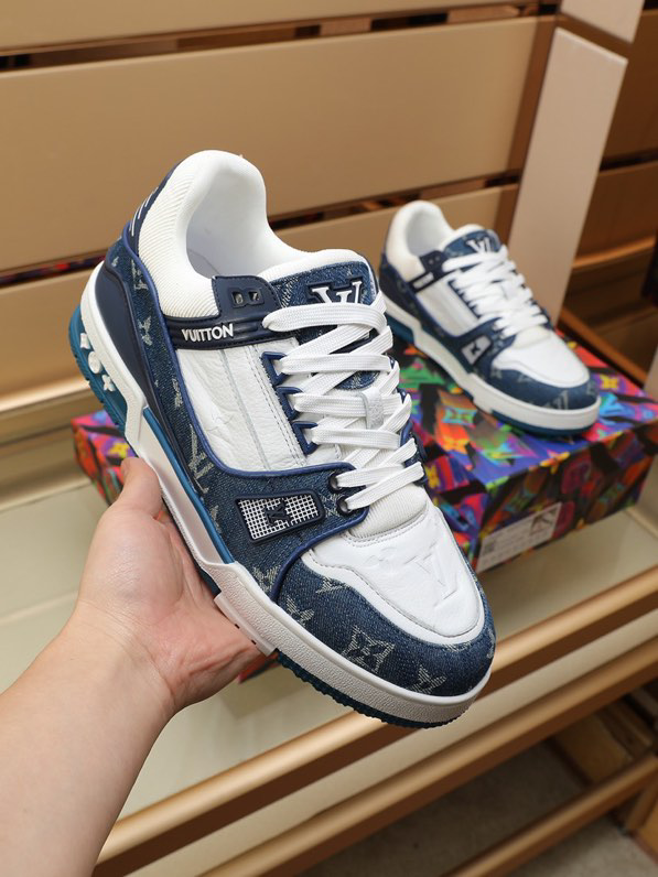 Luxury Trainer Sneakers Shoes Signature White Black